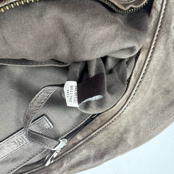 Frye Veronica Slouchy Distressed Leather Hobo Bag In Taupe Gray - Picture 12 of 13